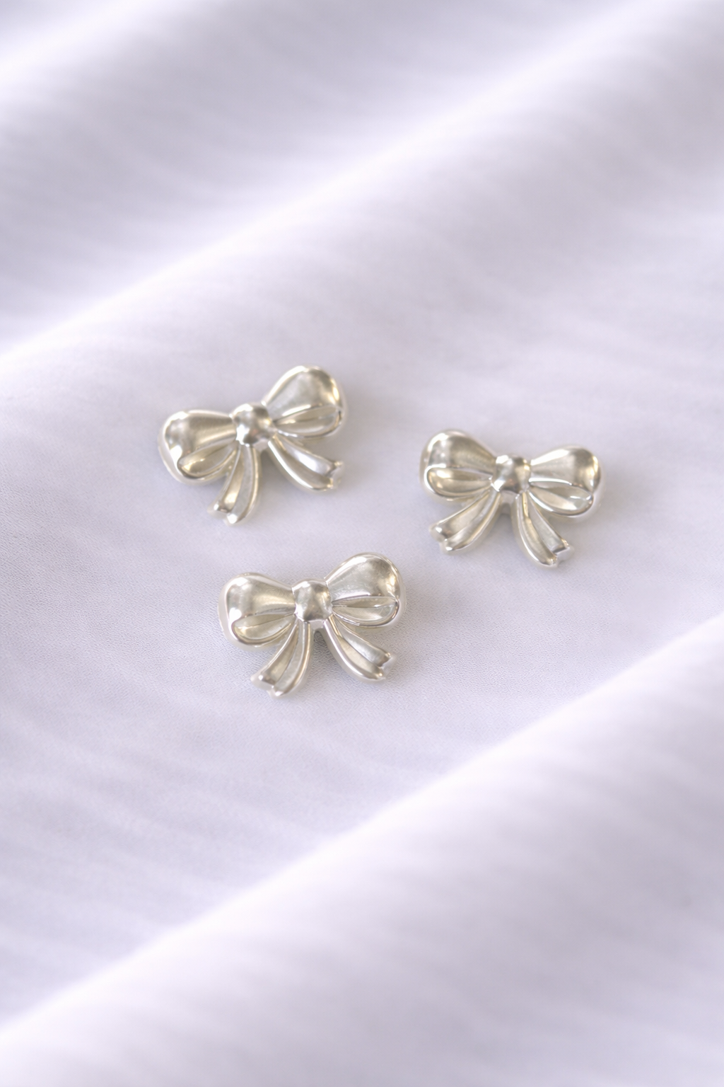 Pearl Bow